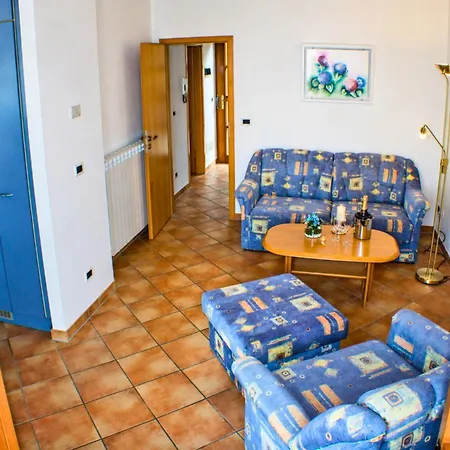 Holiday home Bellissime Tronzano Lago Maggiore